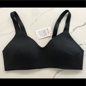 NWT Lululemon Hold True Bra 32B Black